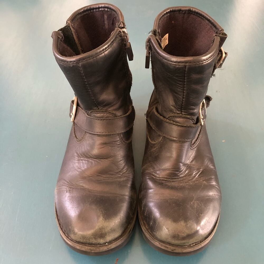 Ugg Kids Harwell Leather Boots Zip Closure Distressed Broken In Size 1 Unisex